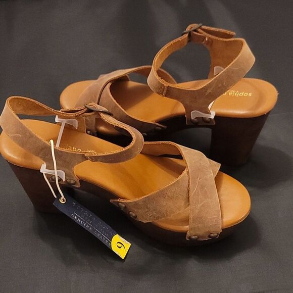 BRAND NEW SOPHIA MILANO GENUINE DISTRESS LEATHER ESPADRILLE SANDAL - Picture 10 of 14